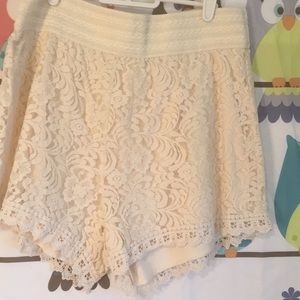 Ambiance size 2XL lace shorts cream in color.